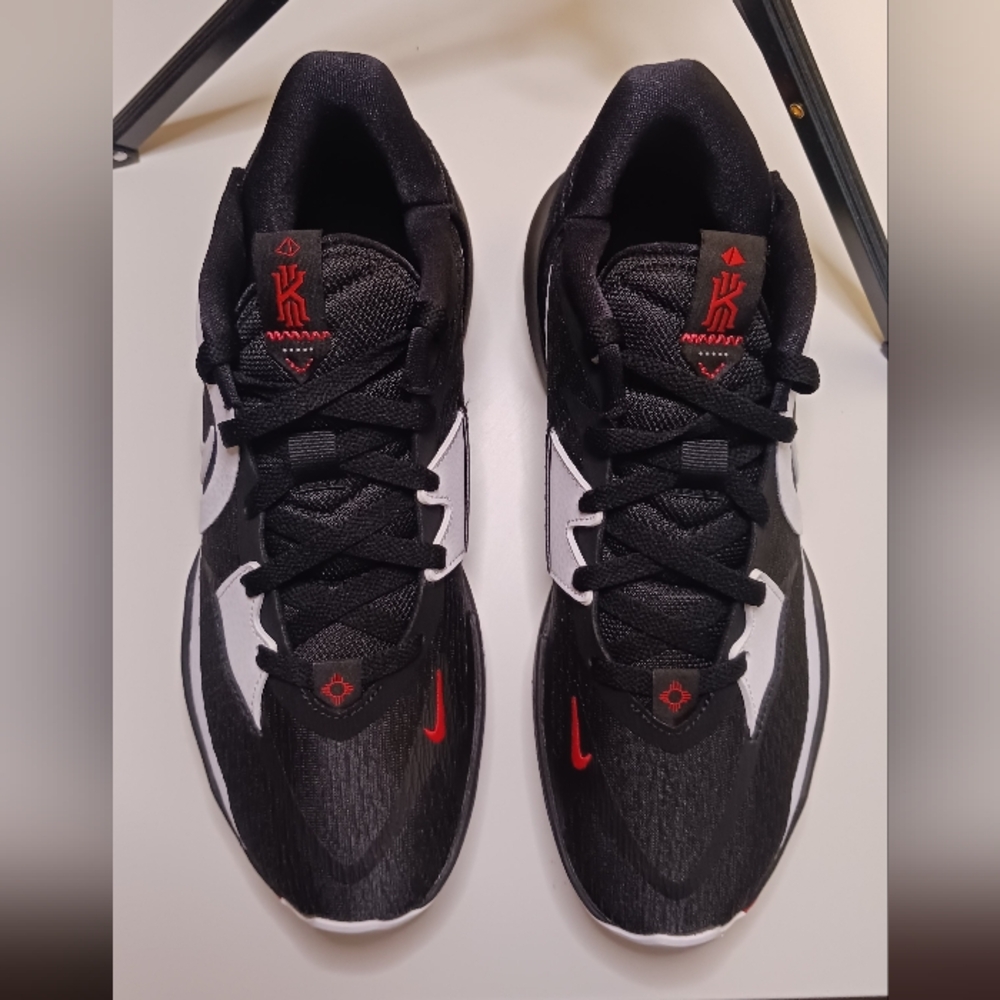 Nike Kyrie's "Low 5" Dominoes Black and Red Athletic Shoes